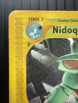 Pokemon Nidoqueen 22/144 Regular Rare Skyridge 2003 (HP/Damaged) - Image 2