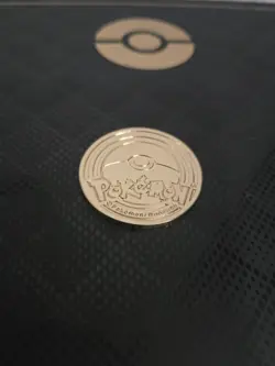 Pokemon TCG Metal Gold Coins And Dice Zacian/Zamazenta Ultra Premium Collection - Image 2