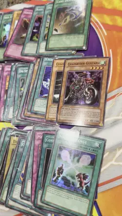 Yu-Gi-Oh! Vintage 1996 Lot of 200+ MP/HP/DM Common/UN/RARE Holos - Image 2
