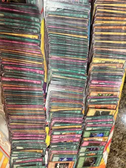 Yu-Gi-Oh! Vintage 1996 Lot of 200+ MP/HP/DM Common/UN/RARE Holos - Image 3