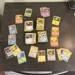Lot Of 450+ 1999/2000s Pokemon Cards. Pikachu EEVEE Charmander LP Uncommon - Image 1