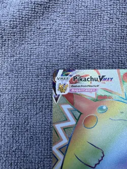 Pikachu VMAX Vivid Voltage Rainbow Rare 188/185 Secret Pokemon Card - Image 2