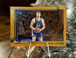 2025-26 Topps QUINTEN POST #/25 True ORANGE RAINBOW FOIL GS Warriors - Image 2