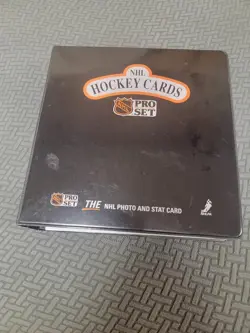 1990 Pro Set Complete Series 1 & 2 Hockey Cards #1-175 Pro Set Binder - MINT - Image 1