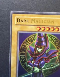 Yu-Gi-Oh! Dark Magician LOB-005 Ultra Rare Holo Unlimited Vintage Card - Image 5