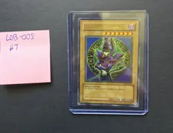 Yu-Gi-Oh! Dark Magician LOB-005 Ultra Rare Holo Unlimited Vintage Card - Image 1