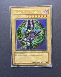 Yu-Gi-Oh! Dark Magician LOB-005 Ultra Rare Holo Unlimited Vintage Card - Image 3