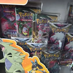 🔥 Pokemon Heavy Hitters Premium Collection Sealed Box Lucario V & Tyrantirar V - Image 3