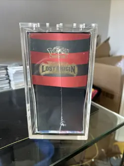 Pokemon Center Lost Origin Elite Trainer Box With Acrylic Case - Image 4