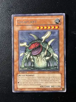 Gigaplant PTDN-EN026 Phantom Darkness Unlimited Rare NM - Image 1