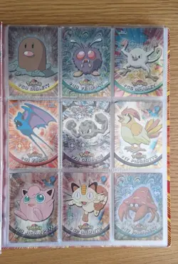 Topps Pokemon Card Bundle - Lots of Cards Including Vintage Binder. - Image 3