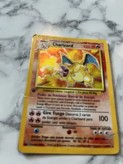 Charizard 1st Edition Base Set Holo Spanish 4/102 Pokemon (Heavily played) - Image 3