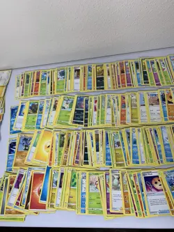 Pokemon Lg Mixed Lot 600+ Trading Cards Basic, Trainer, Stage 1, Energy, Various - Image 4