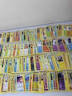 Pokemon Lg Mixed Lot 600+ Trading Cards Basic, Trainer, Stage 1, Energy, Various - Image 5