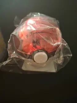Sealed Vintage 1999 Burger King Mewtwo Pokemon 23K Gold Plated Card - Image 2