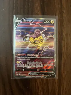 Raikou v Crown Zenith Galarian Gallery Holo Ultra Rare Card GG41/GG70 NM - Image 1
