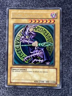 Yugioh Dark Magician SDY-006 Ultra Rare Unlimited Edition Lightly Played - Image 1