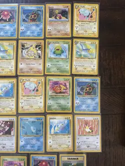 Lot of 29 Vintage Neo Revelations Pokemon Cards LP-MP - Image 3