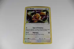 Eevee HOLO PROMO SWSH118 (NM) Black Star PROMO Pokemon Cards - Image 1