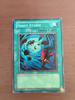 Heavy Storm SD1-EN016 Common 1st Edition Lightly Played Yugioh - Image 1