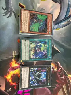 YuGiOh! | Radiant Typhoon Core (3x Krosea DOOD-EN015, Swen DOOD-EN014) + Extras - Image 1