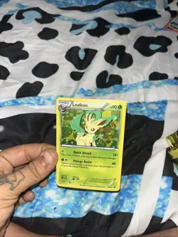 POKEMON BW BLACK STAR PROMO LEAFEON HOLO CARD - Image 1