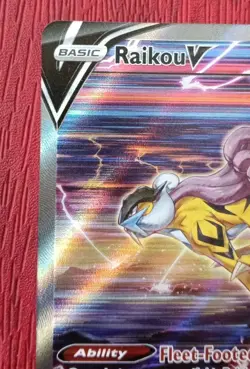Pokemon TCG Raikou V Crown Zenith: Galarian Gallery Gg41/Gg70 Holo Ultra Rare - Image 2