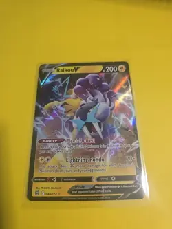 Pokemon TCG Raikou V Sword & Shield: Brilliant Stars 048/172 Holo Ultra Rare - Image 2