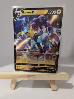 Pokemon TCG Raikou V Sword & Shield Mfg: Brilliant Stars 048/172 Holo Ultra Rare - Image 1