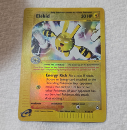 WOTC Pokemon TCG Elekid 9/147 Aquapolis Reverse Holo Rare 2002 30 HP Basic - Image 1