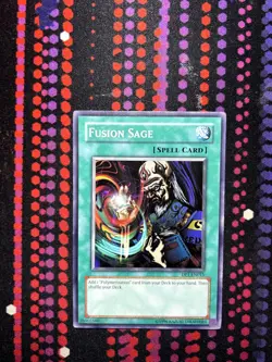 Fusion Sage DP1-EN015 Common Duelist Pack 1: Jaden Yuki Yu-Gi-Oh Unlimited LP - Image 1