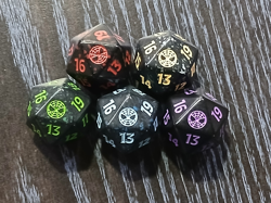 MTG , Marvel's Spider Man, Spindown D20 dice each one (5 dice in total) - Image 1