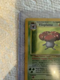 Pokemon Vileplume 15/64 Jungle Holo Rare Unlimited 1999 WOTC MP English Card - Image 3