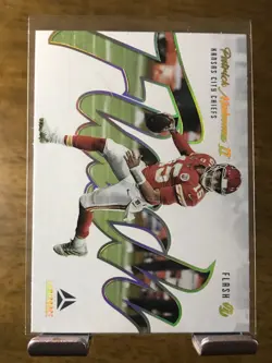 2021 Panini Luminance Flash F-2 Patrick Mahomes II Chiefs Football Insert - Image 1