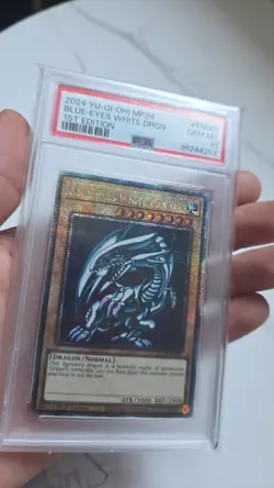 Blue-Eyes White Dragon PSA 10 - MP24-EN001 - Quarter Century Rare - Yugioh - Image 4