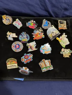 disney pins lot 50 Please view photo - Image 3