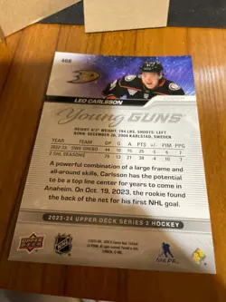 2023-24 Upper Deck Series 2 Young Guns -JUMBO- RC Leo Carlsson Card Rookie RC - Image 2