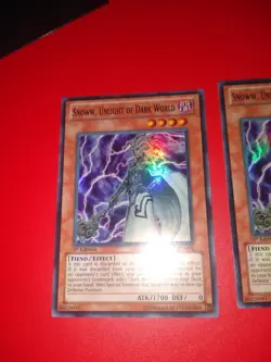 X2 SNOWW, UNLIGHT OF DARK WORLD SDGU-EN002 1st Ed NM YUGIOH - Image 3