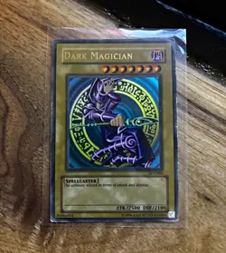 Konami Yu-Gi-Oh! Dark Magician SDY-006 Ultra Rare Unlimited 2500/2100 - Image 1