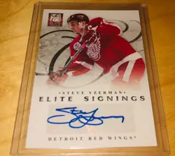 Steve Yzerman Panini Elite Signings #22 Auto Signed Card RARE A - Image 1