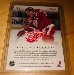 Steve Yzerman Panini Elite Signings #22 Auto Signed Card RARE A - Image 2