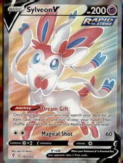 Sylveon V 183/203 Ultra Rare Evolving Skies Pokemon Near Mint - Image 1