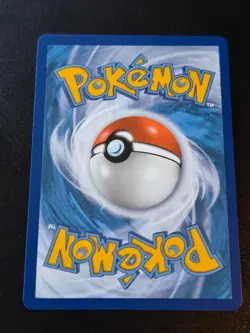 Raikou 050/185 Holo Amazing Rare Vivid Voltage Pokemon NM - Image 2