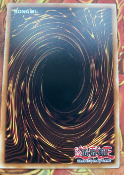 Yugioh Blue-Eyes White Dragon 25th Rare KC01-EN000 English Kaiba Briefcase - Image 2