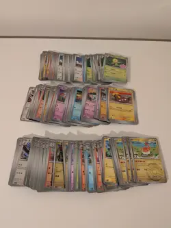 325x Pokemon Gem 5 bulk cards including lots of stamped cards. - Image 1
