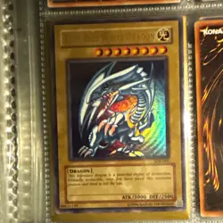 Konami Blue-Eyes White Dragon SDK-001 Starter Deck: Kaiba Ultra Rare Holo - Image 1