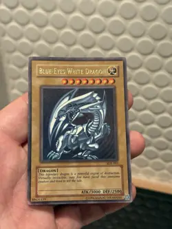 Yu-Gi-Oh! Blue-Eyes White Dragon SDK-001 Starter Deck Kaiba - Max Holo Bleed - Image 3