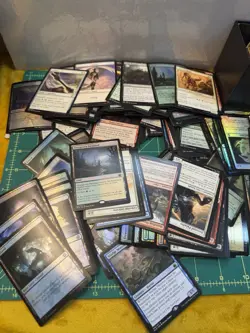 Magic The Gathering MTG Card Lot + Storage Box - Image 4