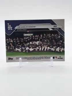 2025 Topps Now Los Angeles Dodgers Team NLCS Champions #883 - Image 2