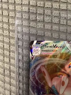Pokemon TCG Mew VMAX 114/264 SWSH08 Fusion Strike Ultra Rare Full Art Holo ENG - Image 2